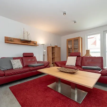 Ferienhaus Ferienhaus Corvin Mit Eingezäunten Grundstück Goehren (Ruegen)