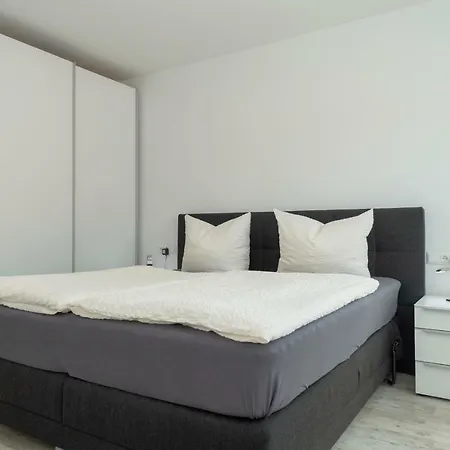 Ferienhaus Corvin Mit Eingezäunten Grundstück * Goehren (Ruegen)