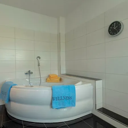 Ferienhaus Corvin Mit Eingezäunten Grundstück Ferienhaus *