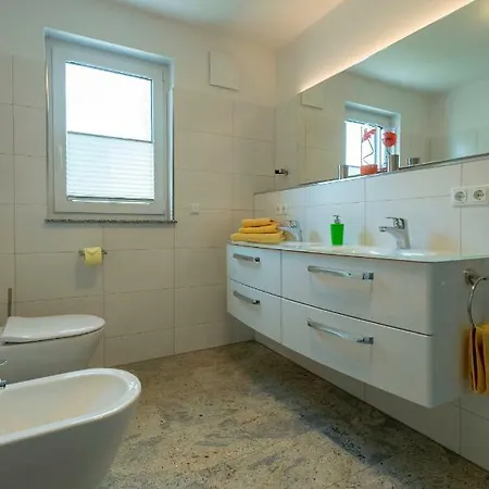 Ferienhaus Corvin Mit Eingezäunten Grundstück Ferienhaus