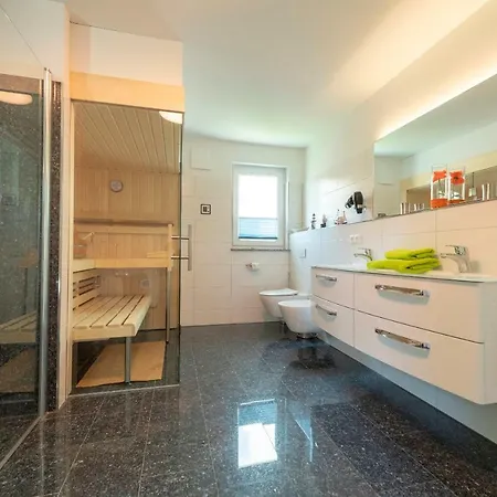 Ferienhaus Ferienhaus Corvin Mit Eingezäunten Grundstück Goehren (Ruegen)